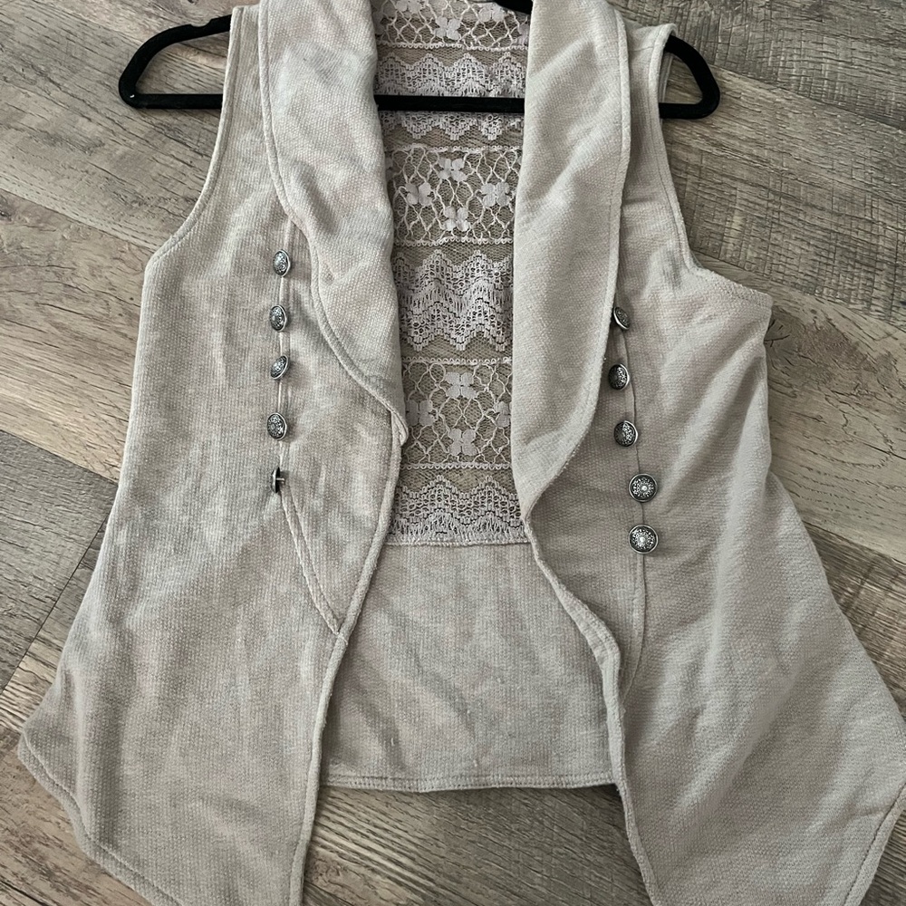Tan vest